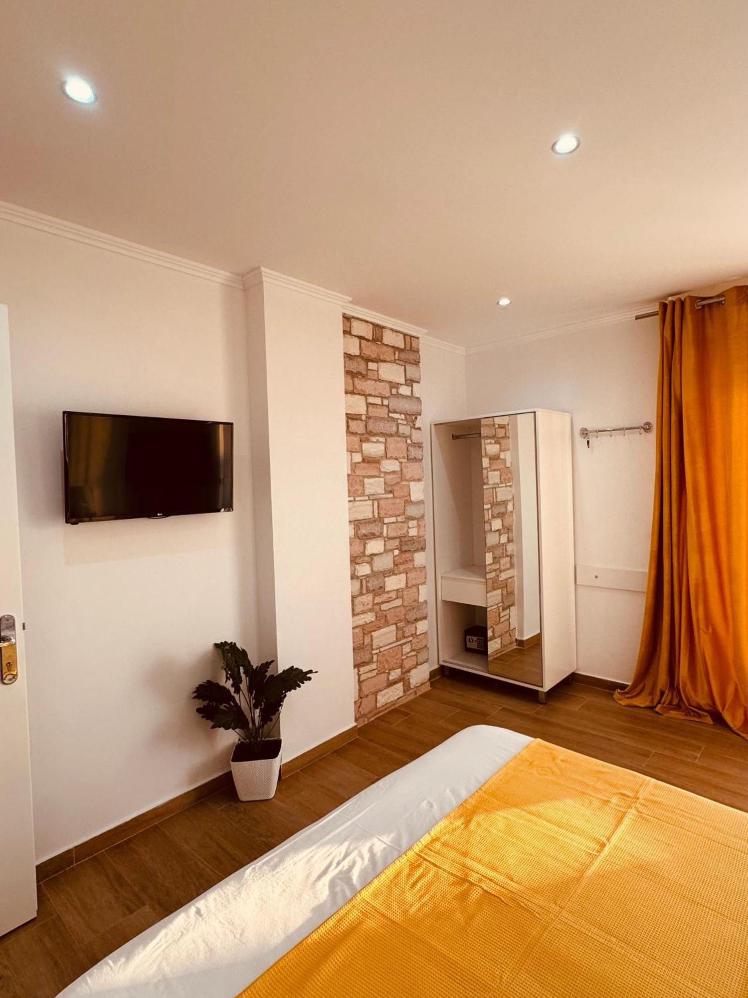 Orfeu Apartments كساميل المظهر الخارجي الصورة